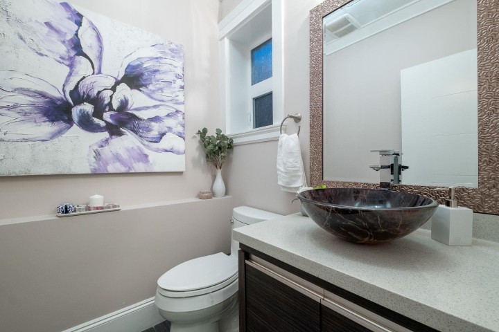 Photo 12 at 2567 Lawson Avenue, Dundarave, West Vancouver