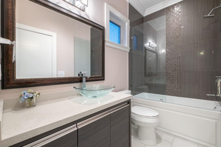 Photo 31 at 2567 Lawson Avenue, Dundarave, West Vancouver