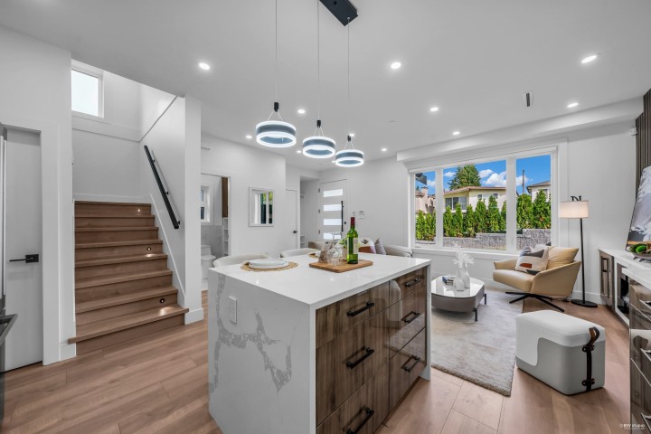 Photo 16 at 2 - 3344 Adanac Street, Renfrew VE, Vancouver East