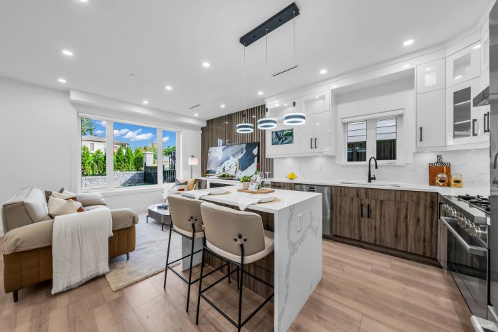 Photo 15 at 2 - 3344 Adanac Street, Renfrew VE, Vancouver East