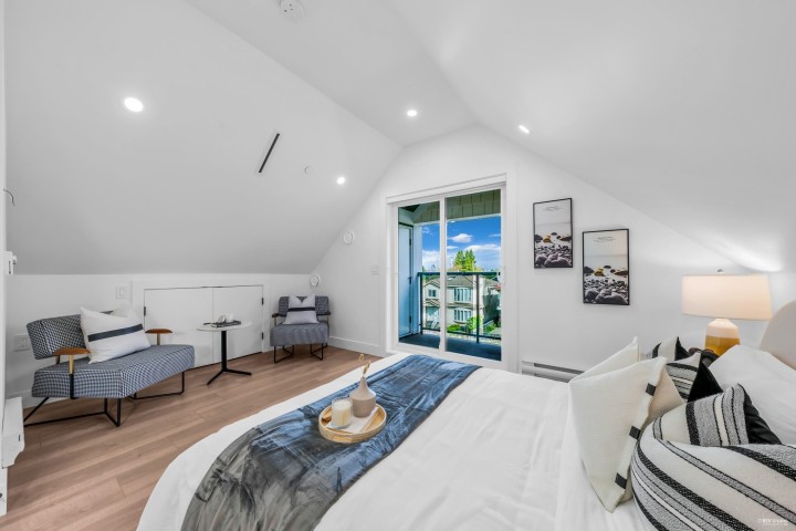 Photo 25 at 2 - 3344 Adanac Street, Renfrew VE, Vancouver East