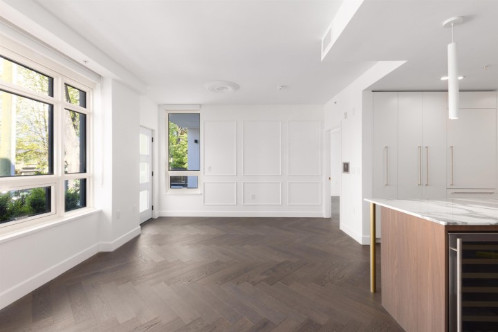 Photo 10 at 101 - 3668 W 10th Avenue, Kitsilano, Vancouver West