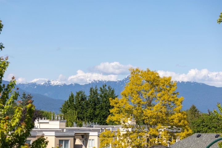 Photo 30 at 309 - 3668 W 10th Avenue, Kitsilano, Vancouver West