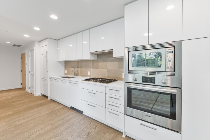 Photo 9 at 201 - 3533 Ross Drive, University VW, Vancouver West