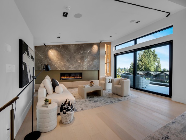 Photo 8 at 2423 Mathers Avenue, Dundarave, West Vancouver