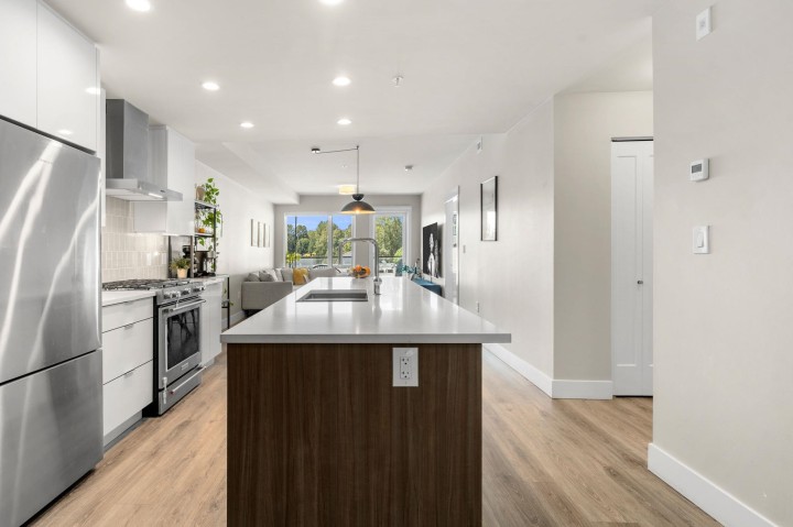 Photo 13 at 302 - 1496 Charlotte Road, Lynnmour, North Vancouver