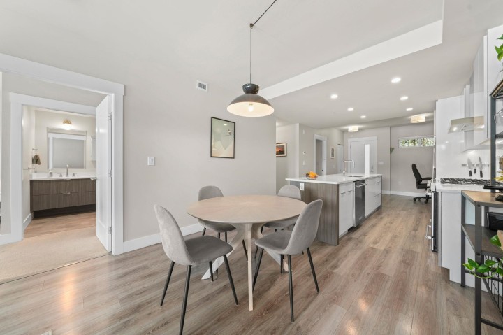 Photo 19 at 302 - 1496 Charlotte Road, Lynnmour, North Vancouver