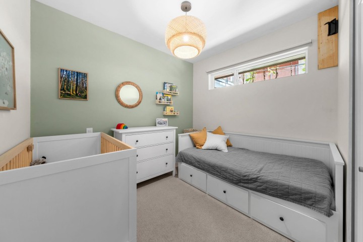 Photo 4 at 302 - 1496 Charlotte Road, Lynnmour, North Vancouver