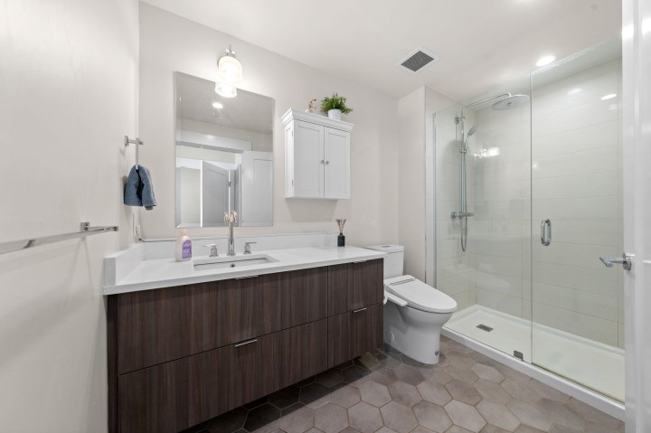 Photo 25 at 302 - 1496 Charlotte Road, Lynnmour, North Vancouver