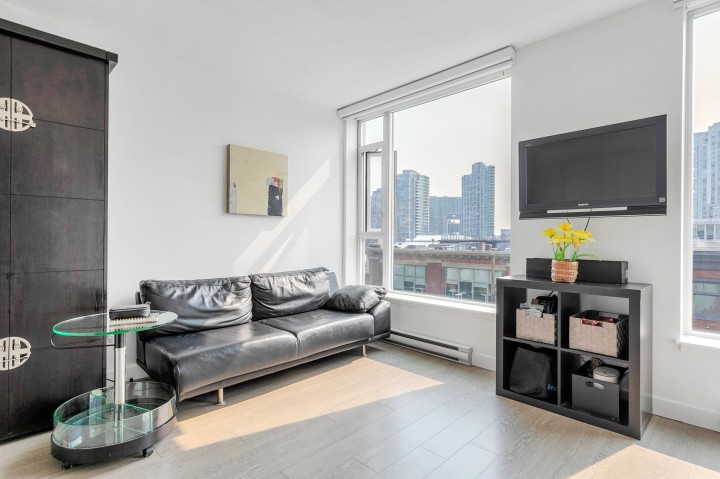 Photo 7 at 516 - 1133 Homer Street, Yaletown, Vancouver West