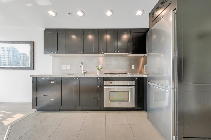 Photo 3 at 516 - 1133 Homer Street, Yaletown, Vancouver West