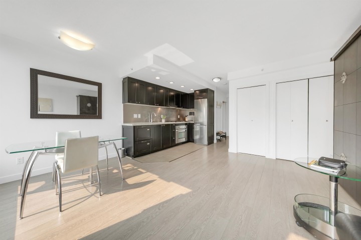 Photo 9 at 516 - 1133 Homer Street, Yaletown, Vancouver West