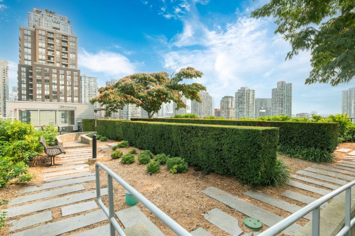 Photo 19 at 516 - 1133 Homer Street, Yaletown, Vancouver West