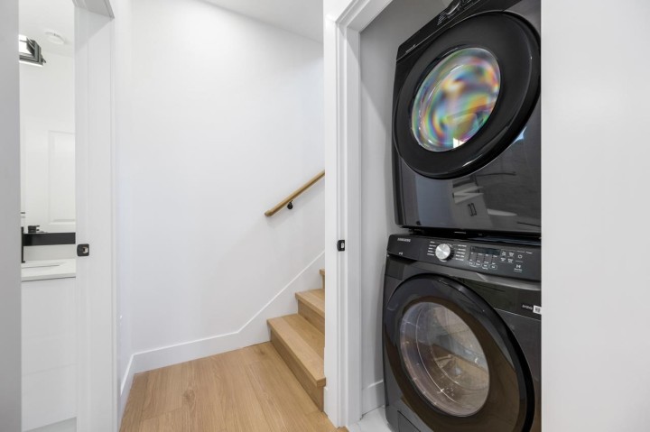 Photo 17 at 1 - 3096 Vanness Avenue, Collingwood VE, Vancouver East