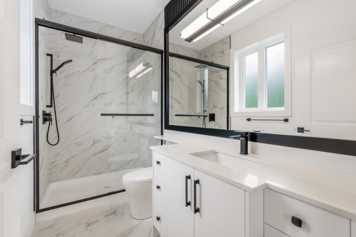 Photo 16 at 1 - 3096 Vanness Avenue, Collingwood VE, Vancouver East