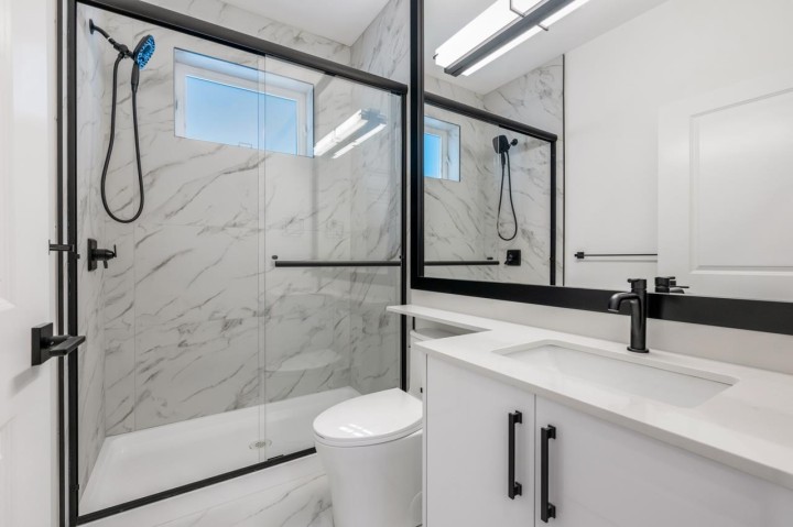 Photo 15 at 1 - 3096 Vanness Avenue, Collingwood VE, Vancouver East