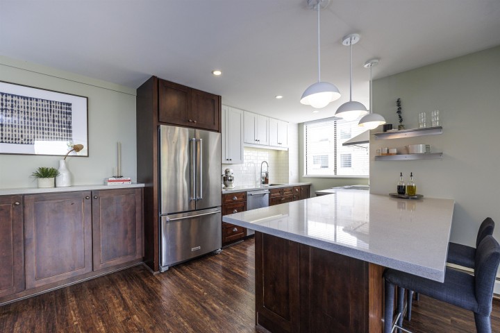 Photo 2 at 302 - 540 Lonsdale Avenue, Lower Lonsdale, North Vancouver