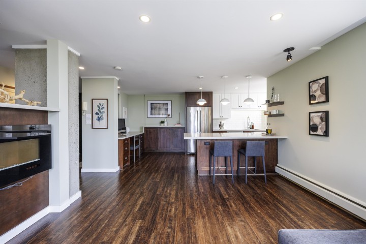 Photo 10 at 302 - 540 Lonsdale Avenue, Lower Lonsdale, North Vancouver