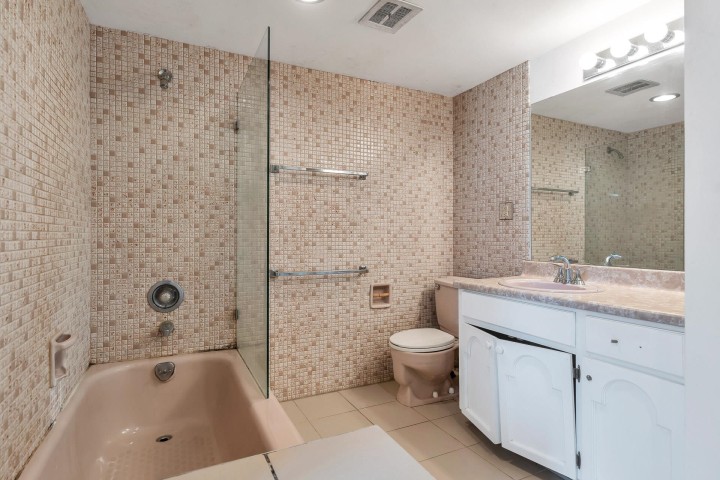 Photo 20 at 201 - 845 Chilco Street, West End VW, Vancouver West