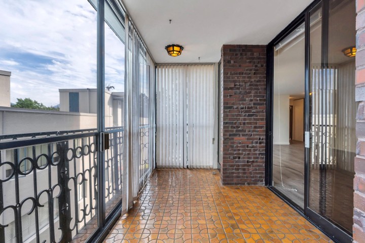 Photo 9 at 201 - 845 Chilco Street, West End VW, Vancouver West