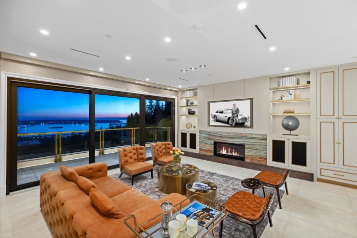 Photo 4 at 1337 Camridge Road, Chartwell, West Vancouver