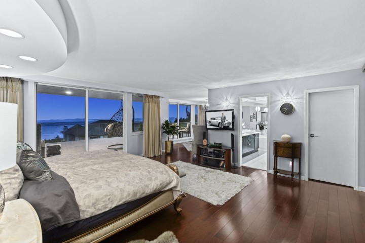 Photo 17 at 1130 Eyremount Drive, British Properties, West Vancouver