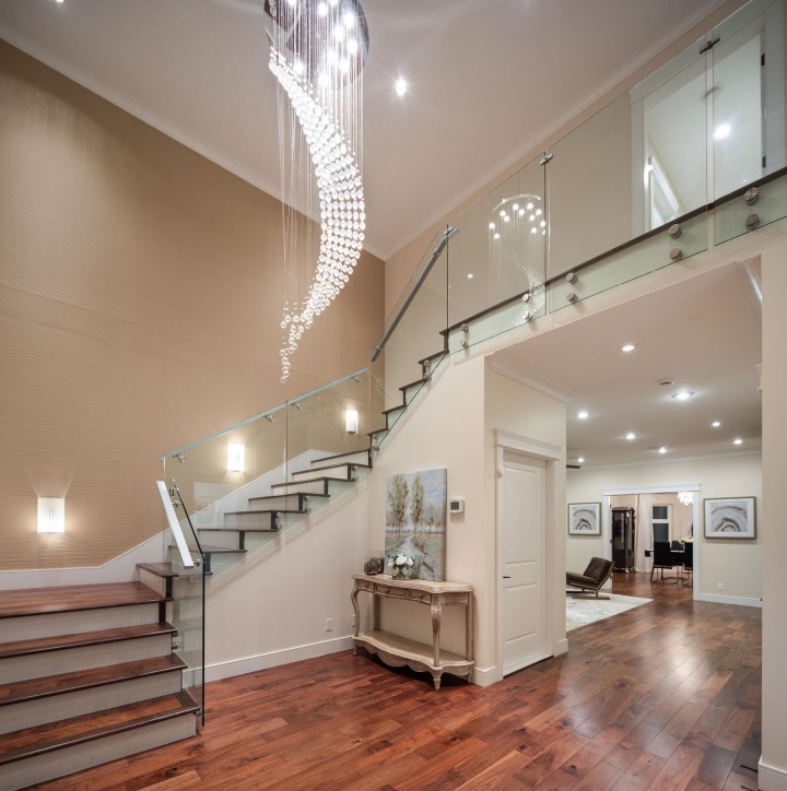 Photo 3 at 839 W 20th Street, Mosquito Creek, North Vancouver