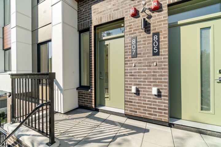 Photo 1 at 807 W 33rd Avenue, Cambie, Vancouver West