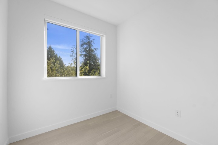 Photo 9 at 807 W 33rd Avenue, Cambie, Vancouver West