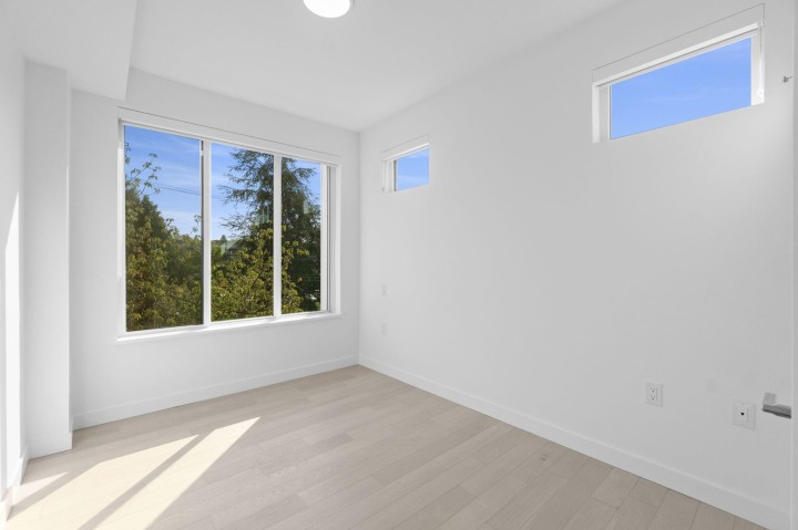 Photo 8 at 807 W 33rd Avenue, Cambie, Vancouver West