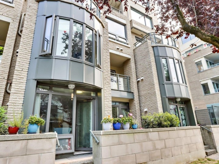 Photo 2 at 1628 Cypress Street, Kitsilano, Vancouver West