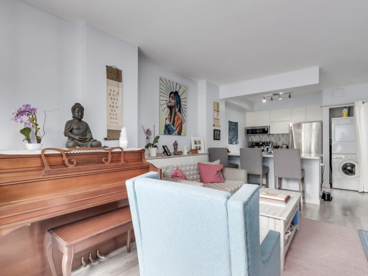 Photo 3 at 1628 Cypress Street, Kitsilano, Vancouver West