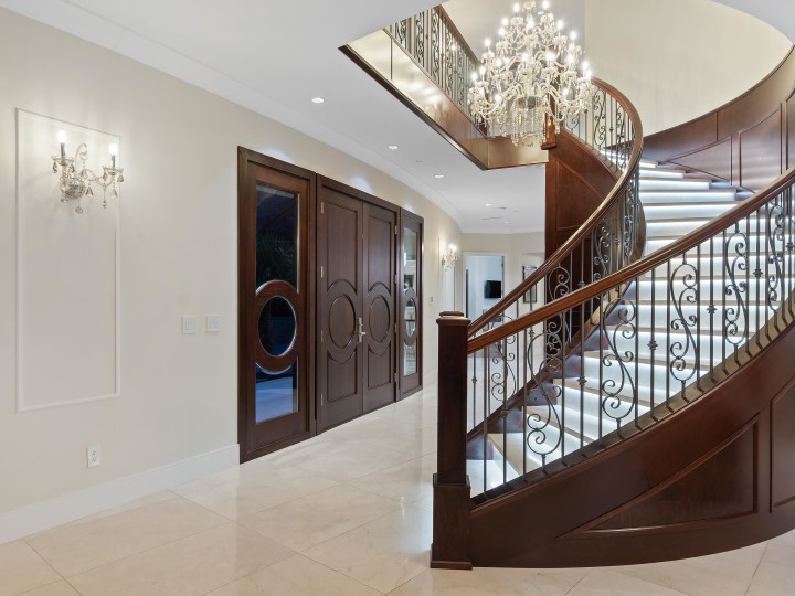 Photo 3 at 1760 29th Street, Altamont, West Vancouver