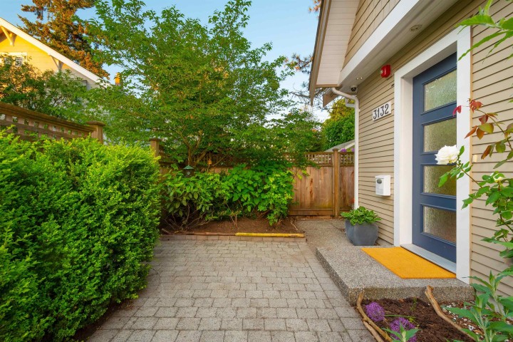 Photo 3 at 3132 W 7th Avenue, Kitsilano, Vancouver West