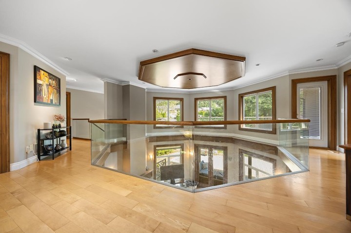 Photo 36 at 3582 Edgemont Boulevard, Edgemont, North Vancouver