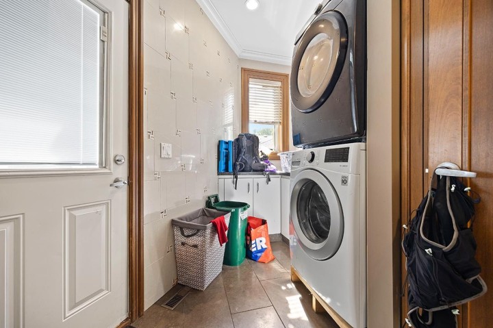 Photo 24 at 3582 Edgemont Boulevard, Edgemont, North Vancouver