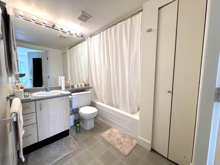 Photo 13 at 1503 - 121 W 15th Street, Central Lonsdale, North Vancouver