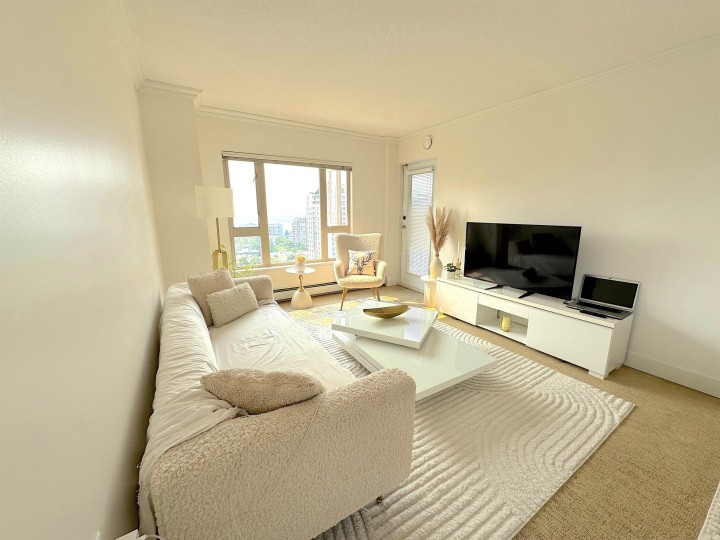 Photo 3 at 1503 - 121 W 15th Street, Central Lonsdale, North Vancouver