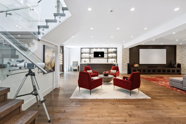 Photo 23 at 983 Tudor Avenue, Forest Hills NV, North Vancouver