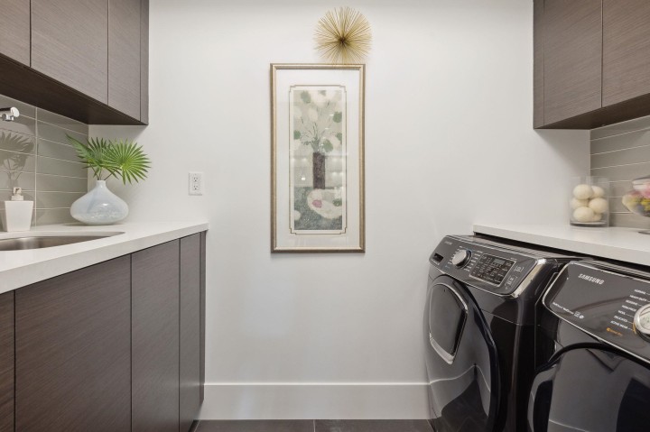 Photo 32 at 983 Tudor Avenue, Forest Hills NV, North Vancouver