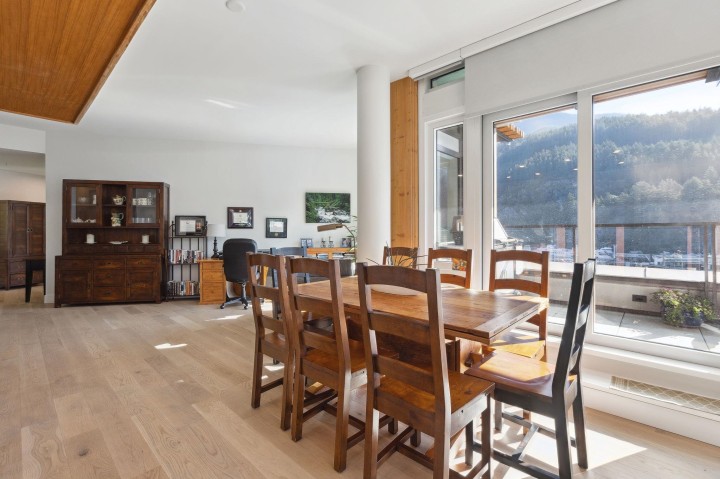 Photo 9 at 703 - 6687 Nelson Avenue, Horseshoe Bay WV, West Vancouver