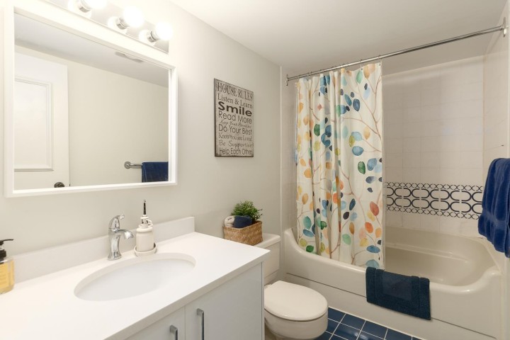 Photo 10 at 218 - 2320 W 40th Avenue, Kerrisdale, Vancouver West