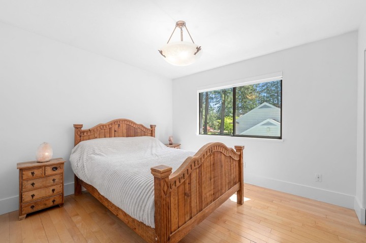 Photo 12 at 4869 Capilano Road, Canyon Heights NV, North Vancouver