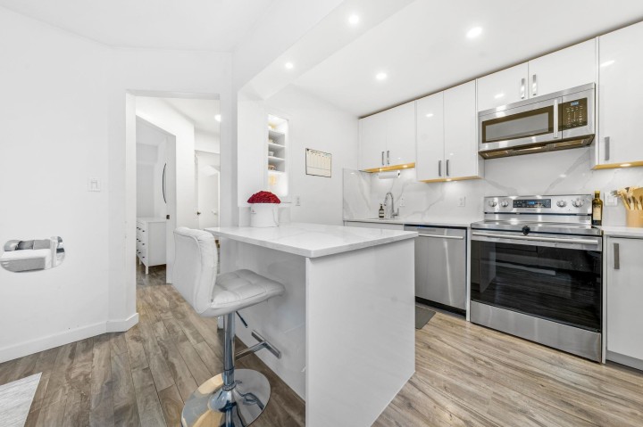 Photo 20 at 4869 Capilano Road, Canyon Heights NV, North Vancouver