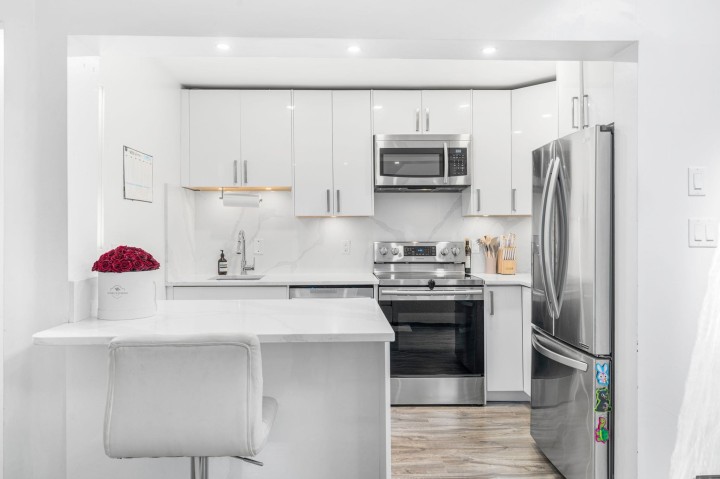 Photo 18 at 4869 Capilano Road, Canyon Heights NV, North Vancouver