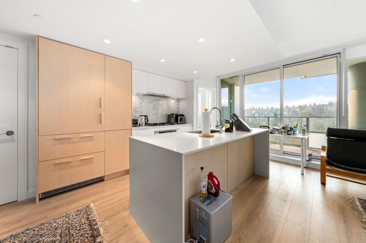 Photo 7 at 1401 - 1500 Fern Street, Lynnmour, North Vancouver