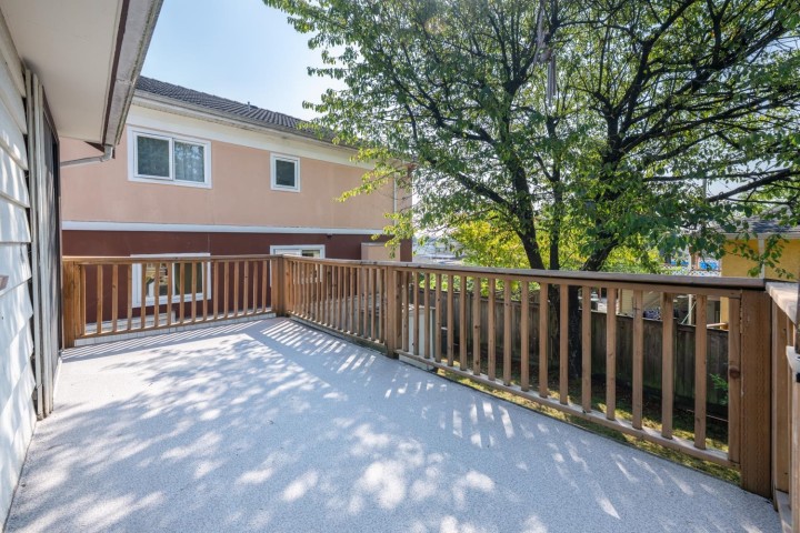 Photo 23 at 298 W 64th Avenue, Marpole, Vancouver West