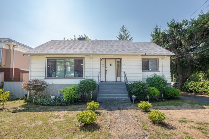 Photo 1 at 298 W 64th Avenue, Marpole, Vancouver West