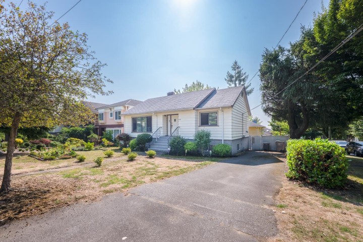 Photo 29 at 298 W 64th Avenue, Marpole, Vancouver West