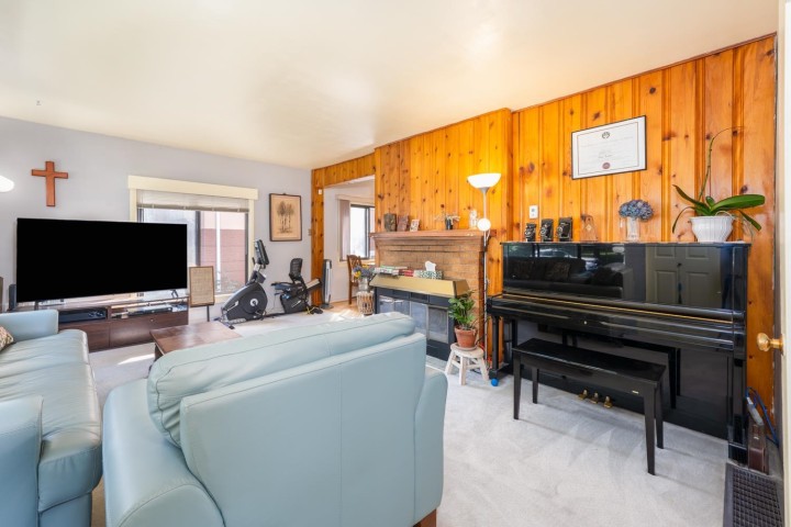 Photo 4 at 298 W 64th Avenue, Marpole, Vancouver West